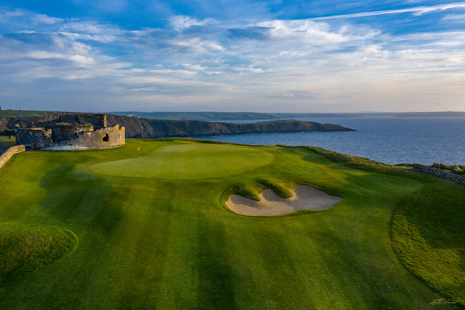 © Laurence Casey Lambrecht