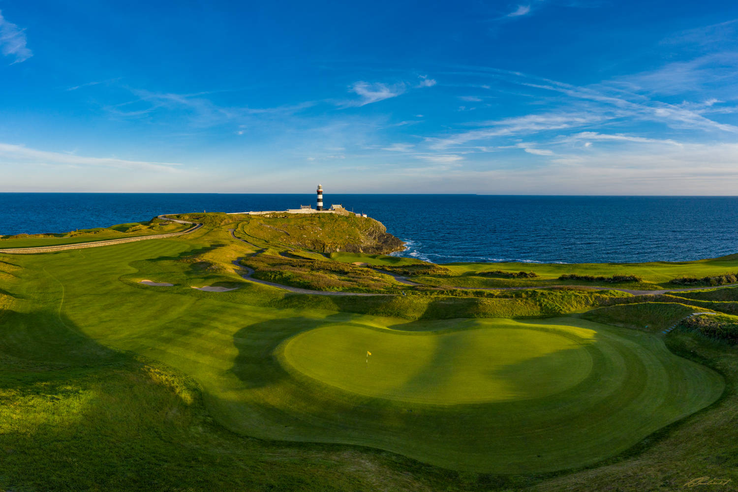 © Laurence Casey Lambrecht